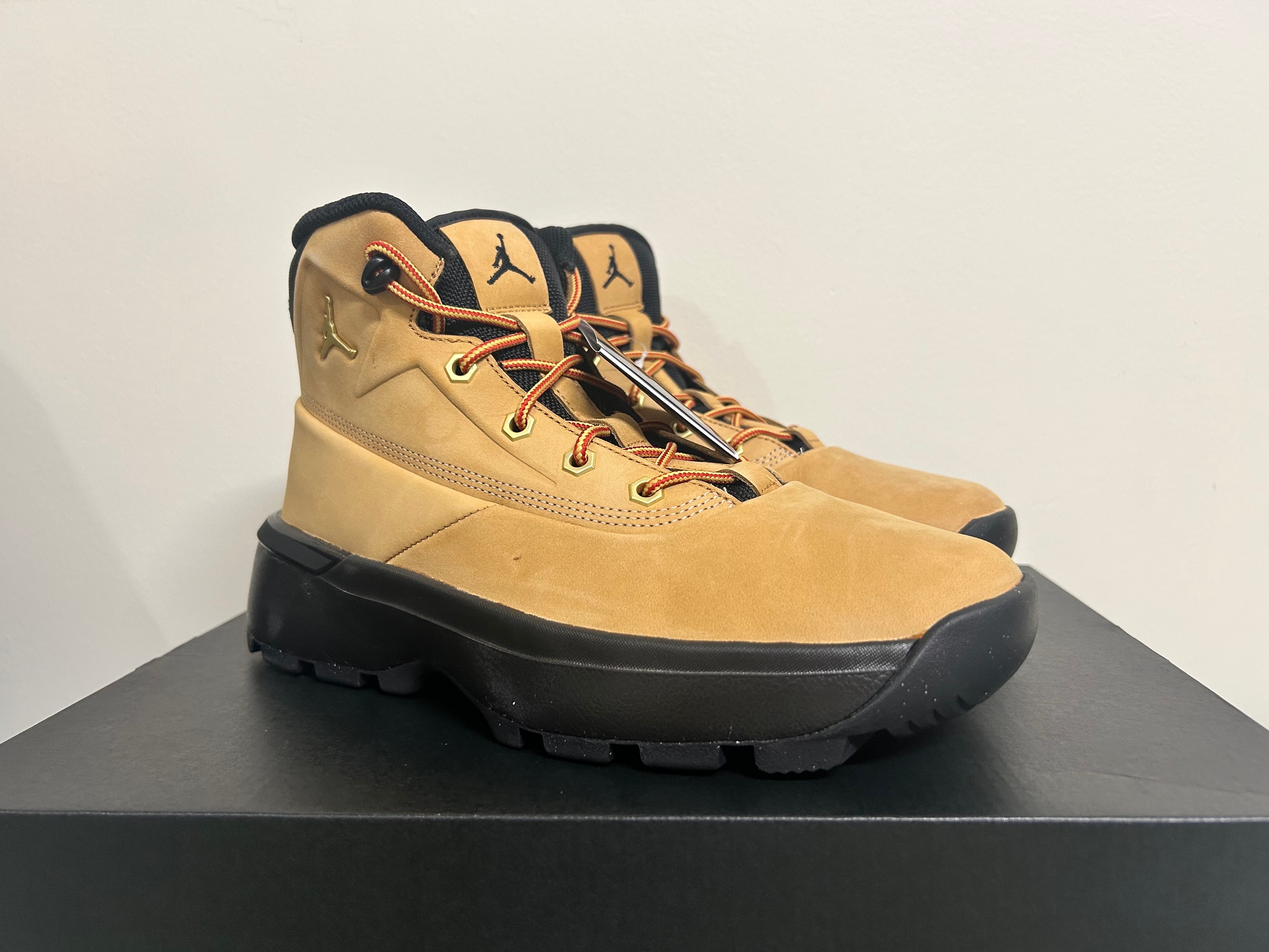 Nike Jordan City Boots "Flax/Black"