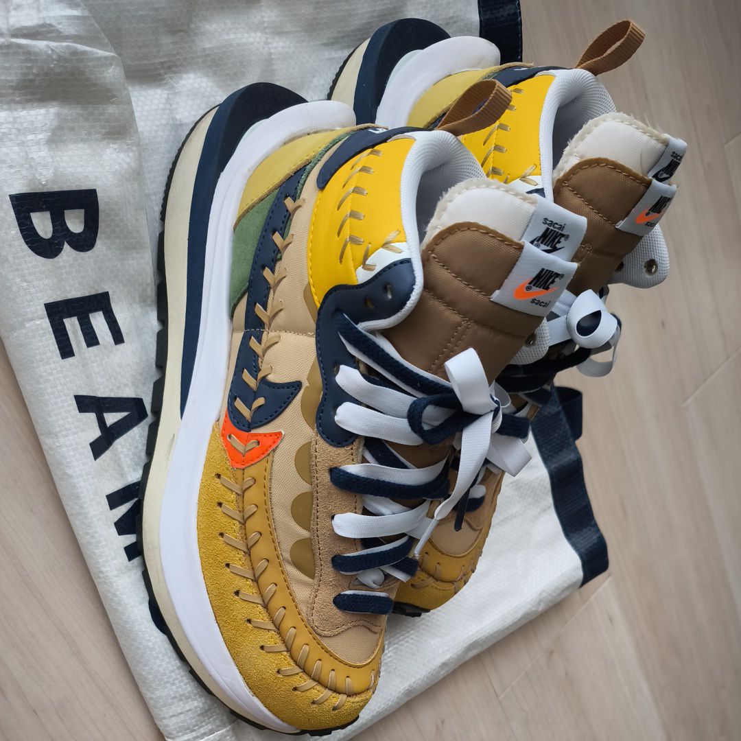 Jean-Paul Gaultier × sacai × Nike VaporWaffle "Sesame/Multi Color"