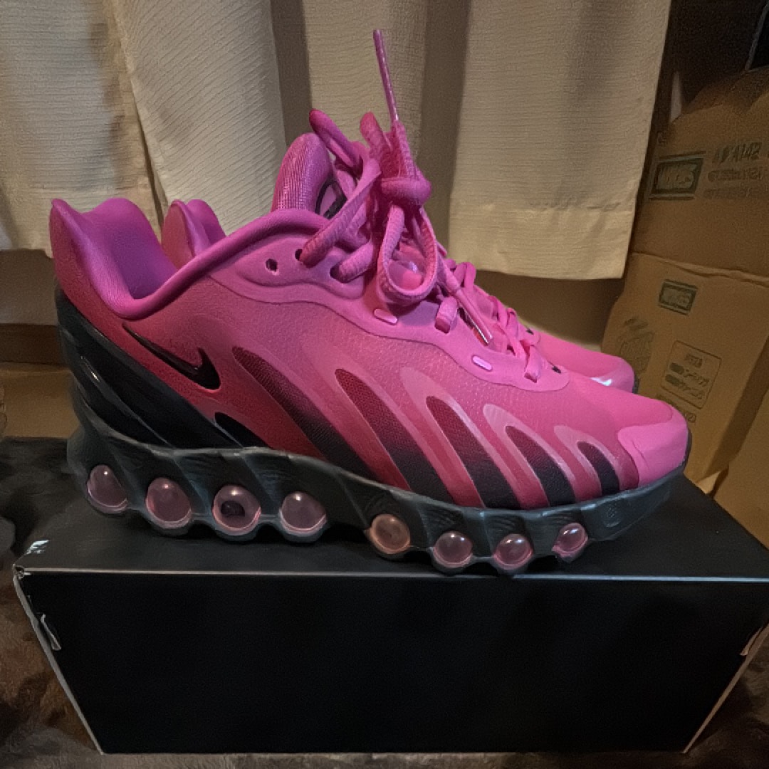 Nike Air Max DN8 "Hyper Pink"