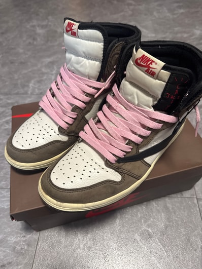 Travis Scott × Nike Air Jordan 1 Retro High OG TS SP "Sail/Dark Mocha"