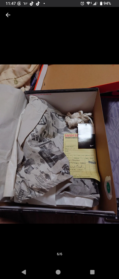 Nike Air Jordan 1 High OG "Lost & Found/Chicago"