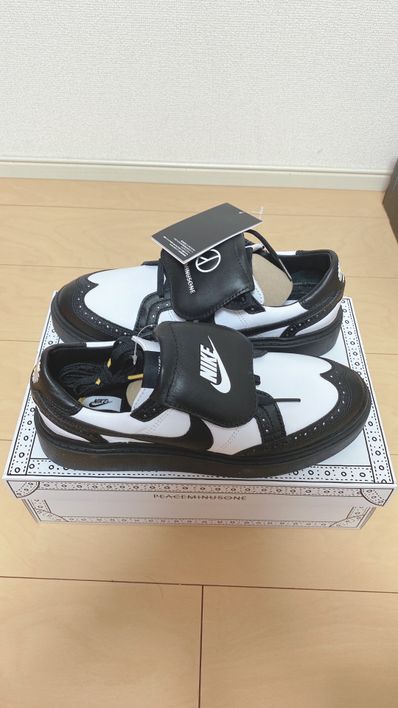 PEACEMINUSONE × Nike Kwondo 1 "Black and White" / G-DRAGON