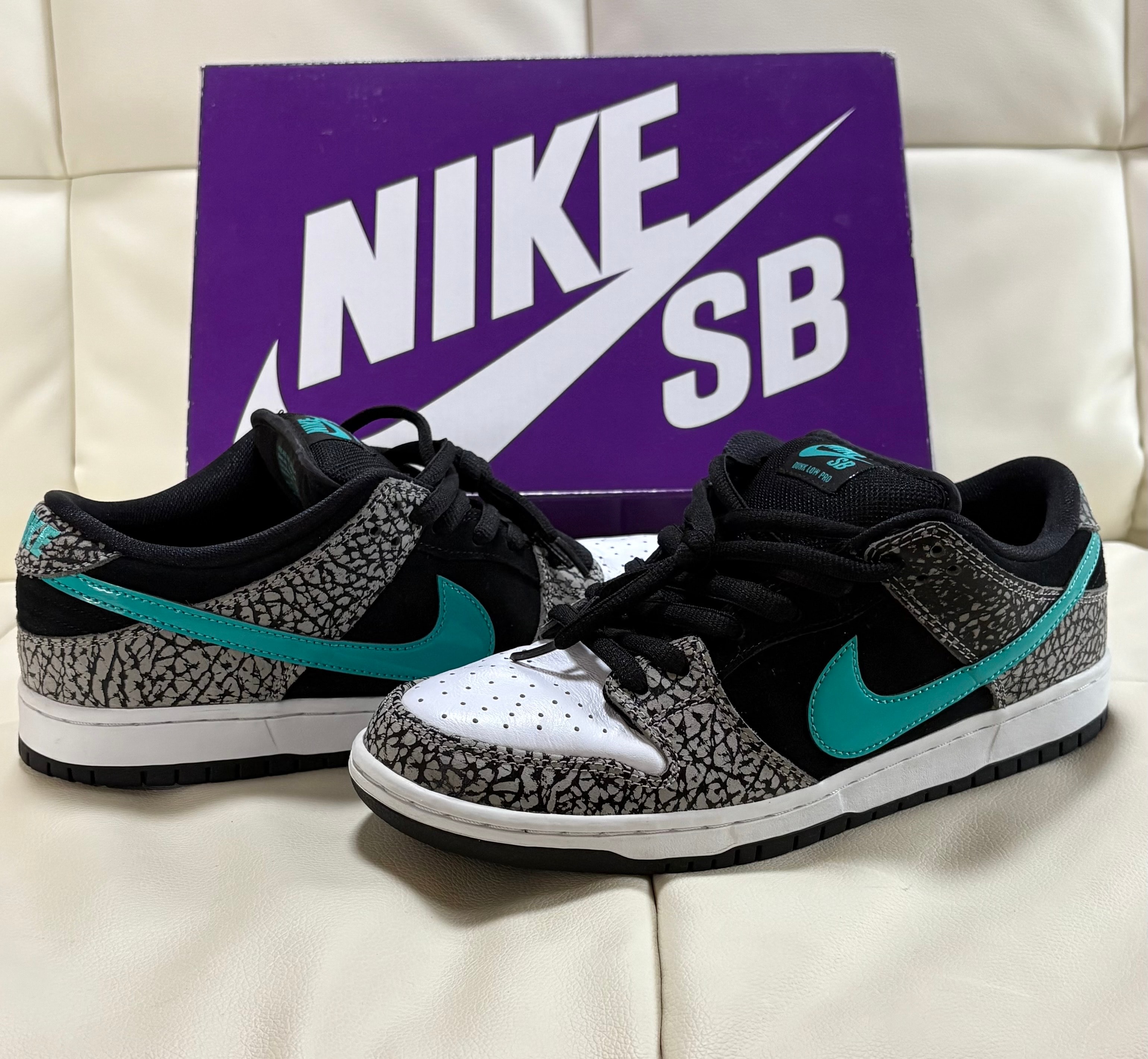 Nike SB Dunk Low "Elephant/Safari"