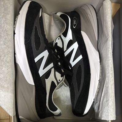 New Balance 990V6 "Black" (Heel NB Logo)