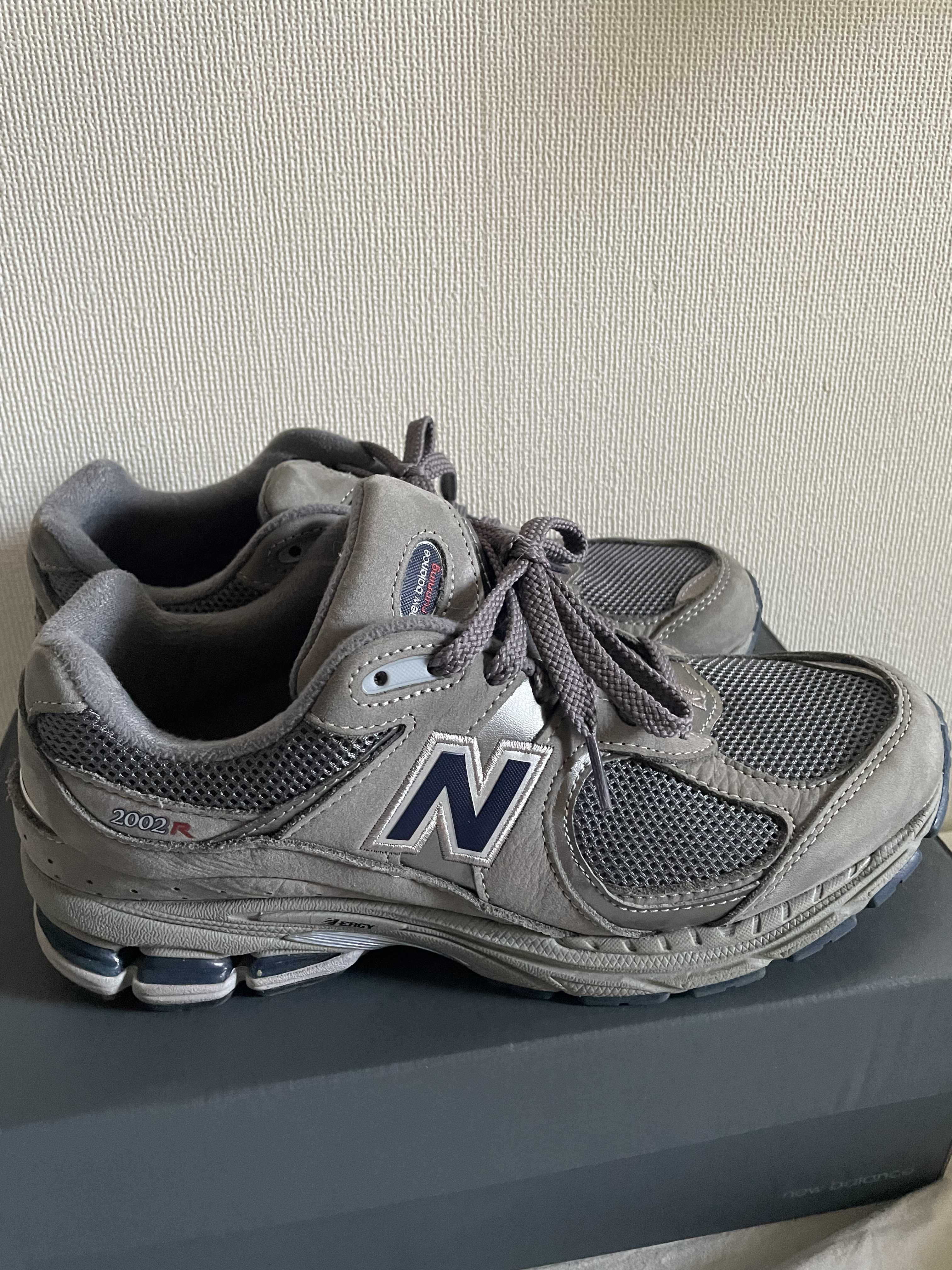 New Balance 2002R "Gray"