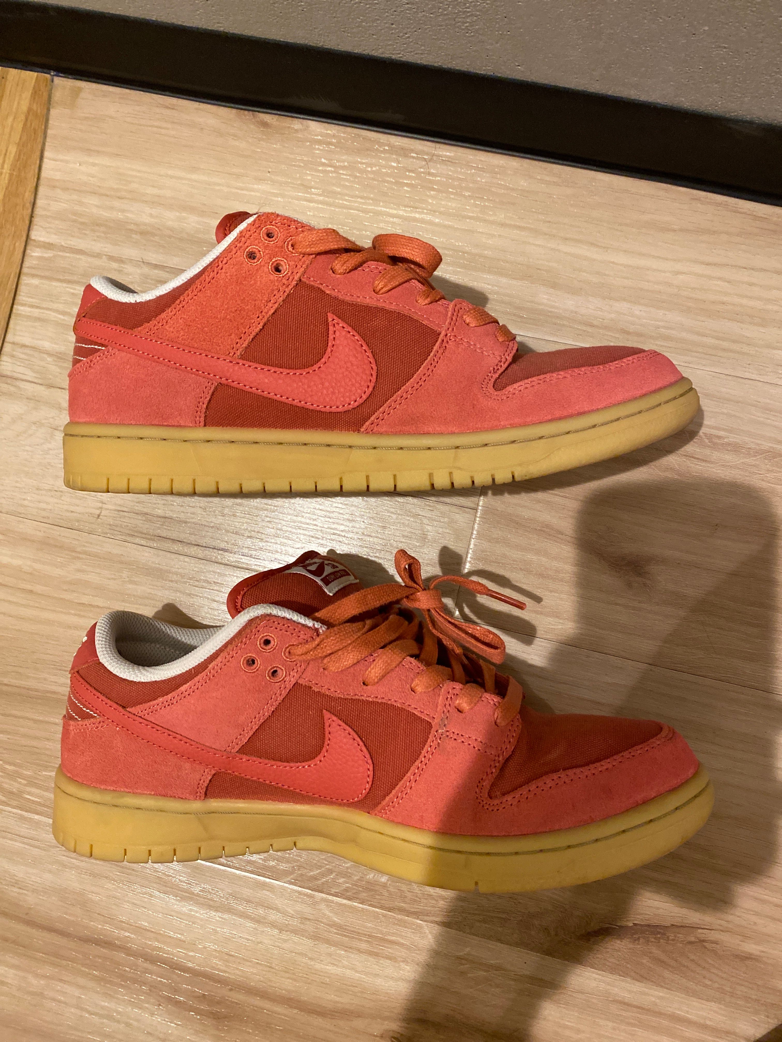 Nike SB Dunk Low "Adobe"