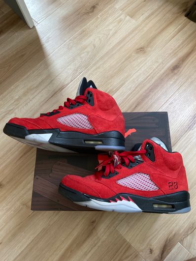 Nike Air Jordan 5 "Toro Bravo"