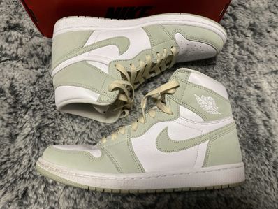 Nike Women's Air Jordan 1 High OG "Seafoam"