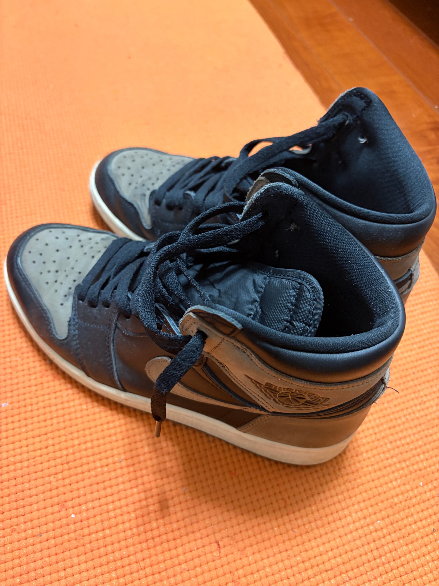 Nike Air Jordan 1 Retro High OG "Palomino"