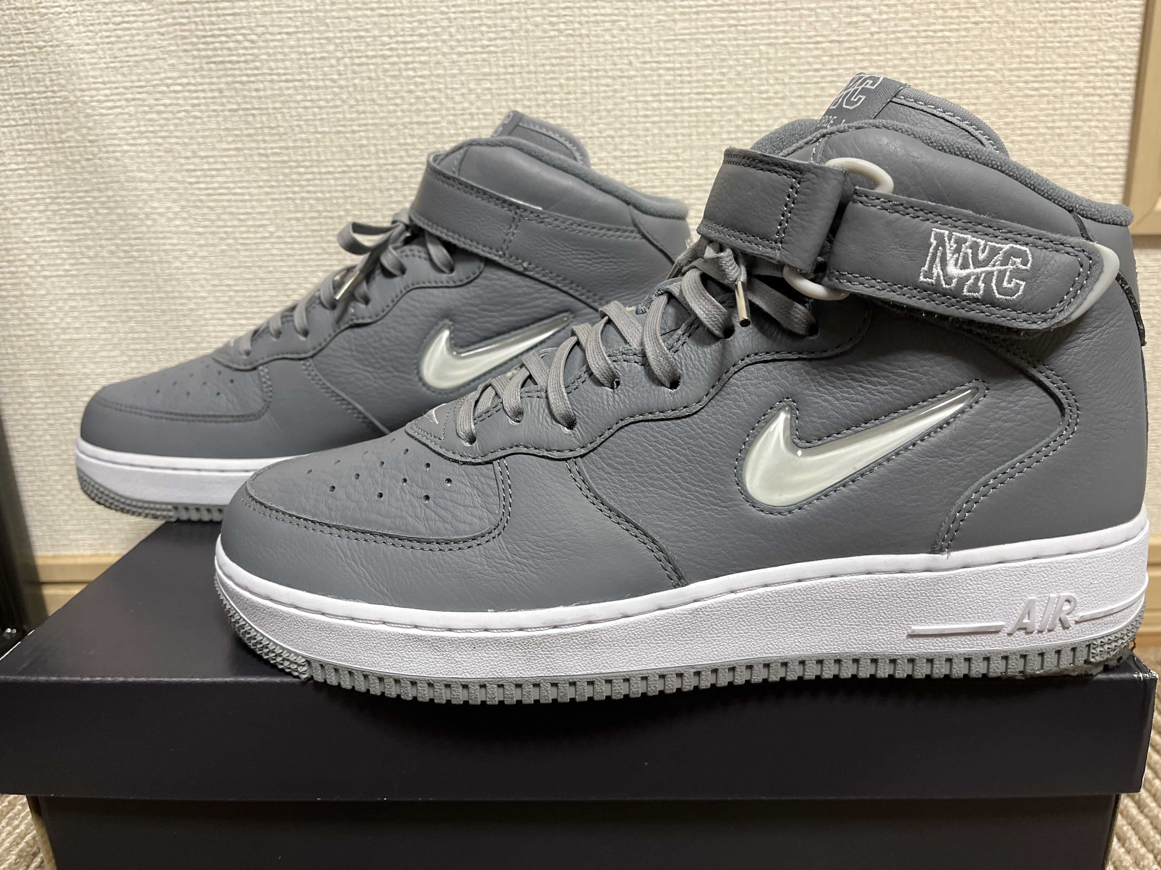 Nike Air Force 1 Mid NYC "Cool Grey"
