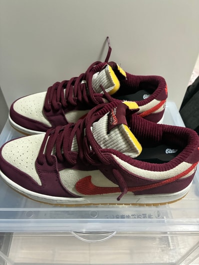 Skate Like a Girl × Nike SB Dunk Low Pro "Dark Beetroot"