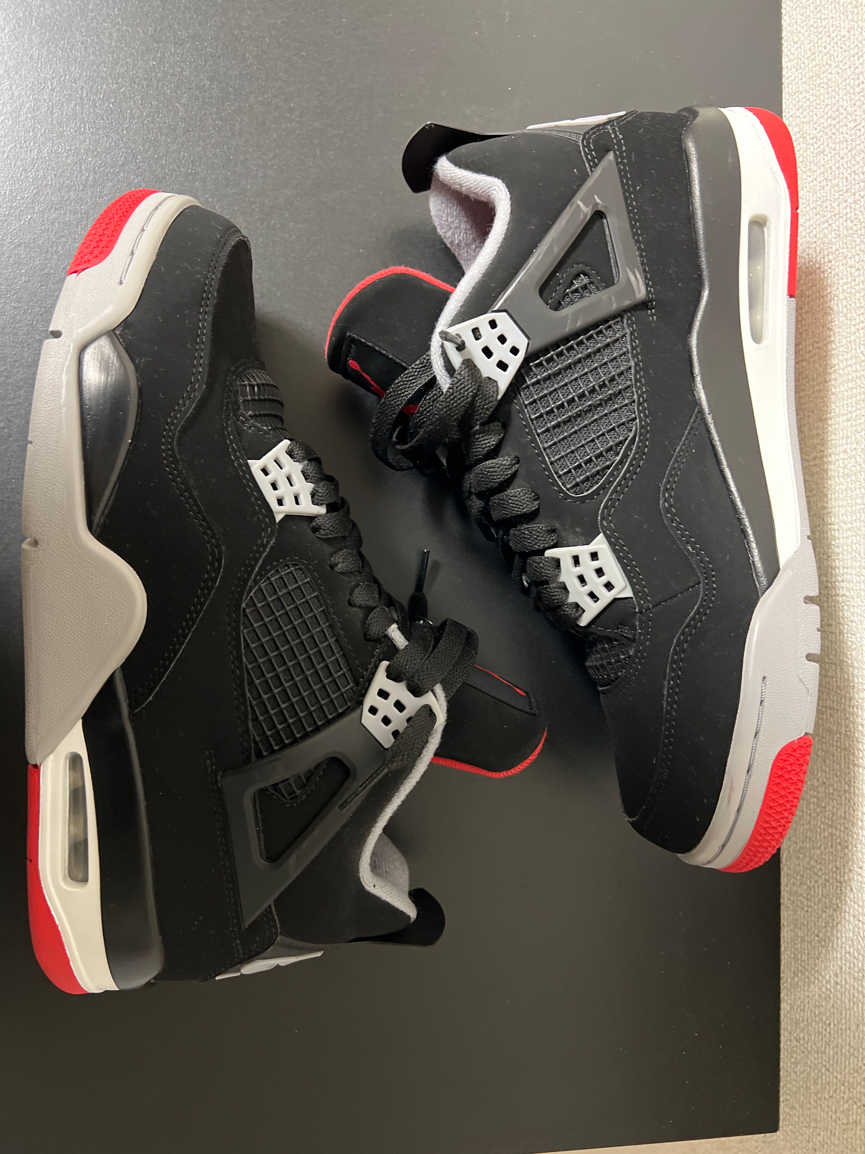 Nike Air Jordan 4 Retro "Bred" (2019)