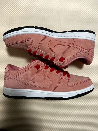 Nike SB Dunk Low "Pink Pig"