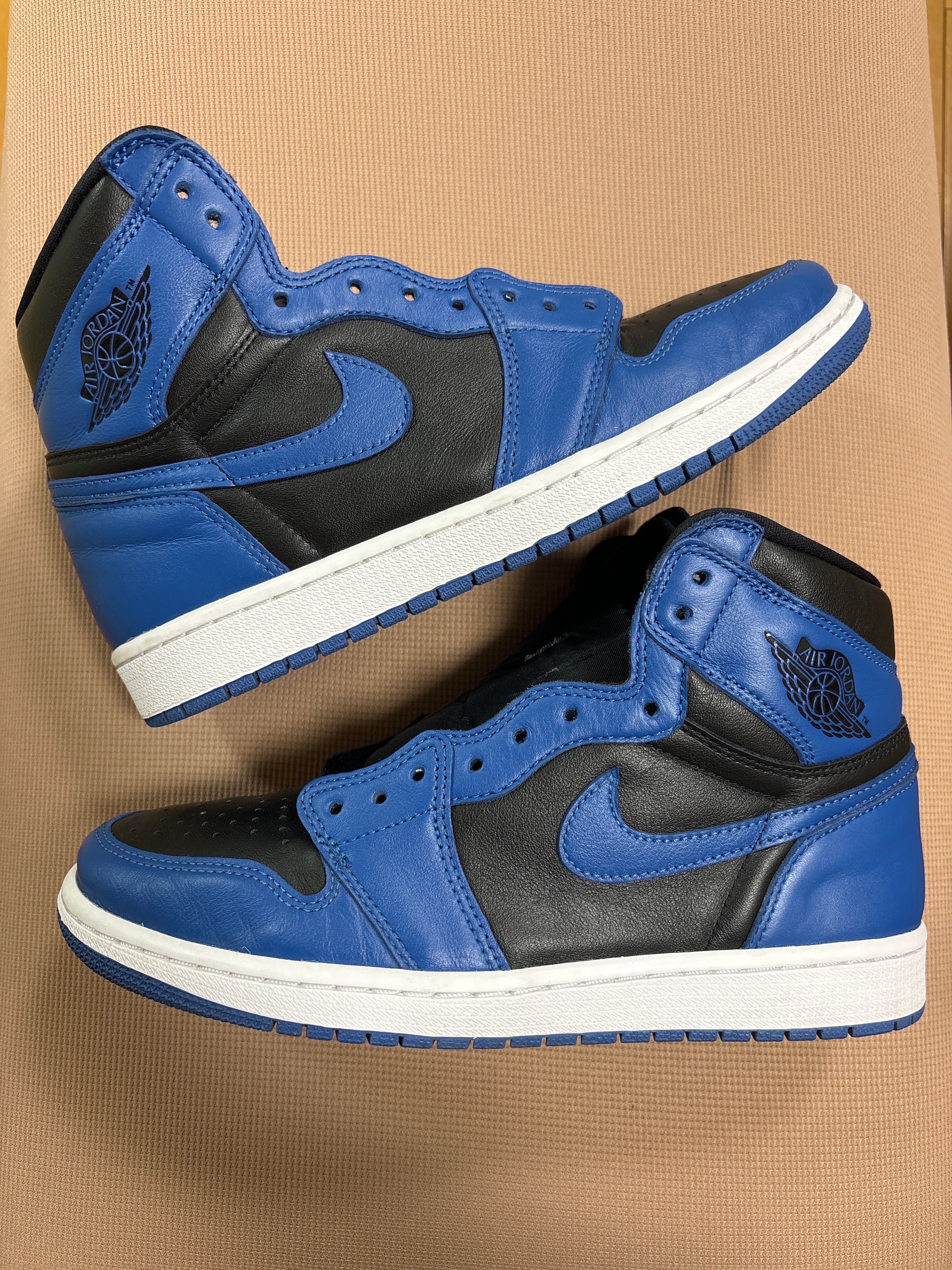Nike Air Jordan 1 Retro High OG "Dark Marina Blue"