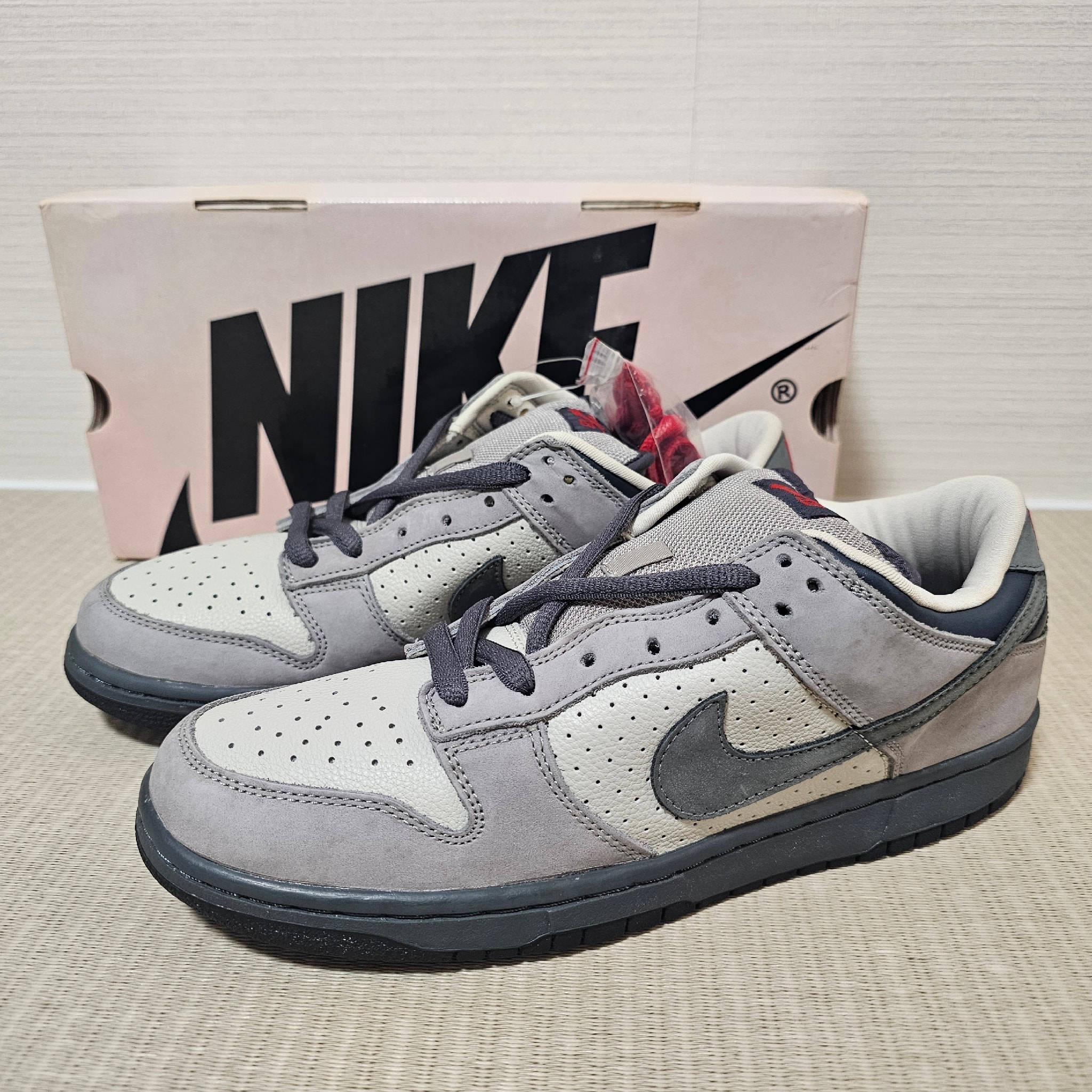 Nike Dunk SB Low "Bandaid"