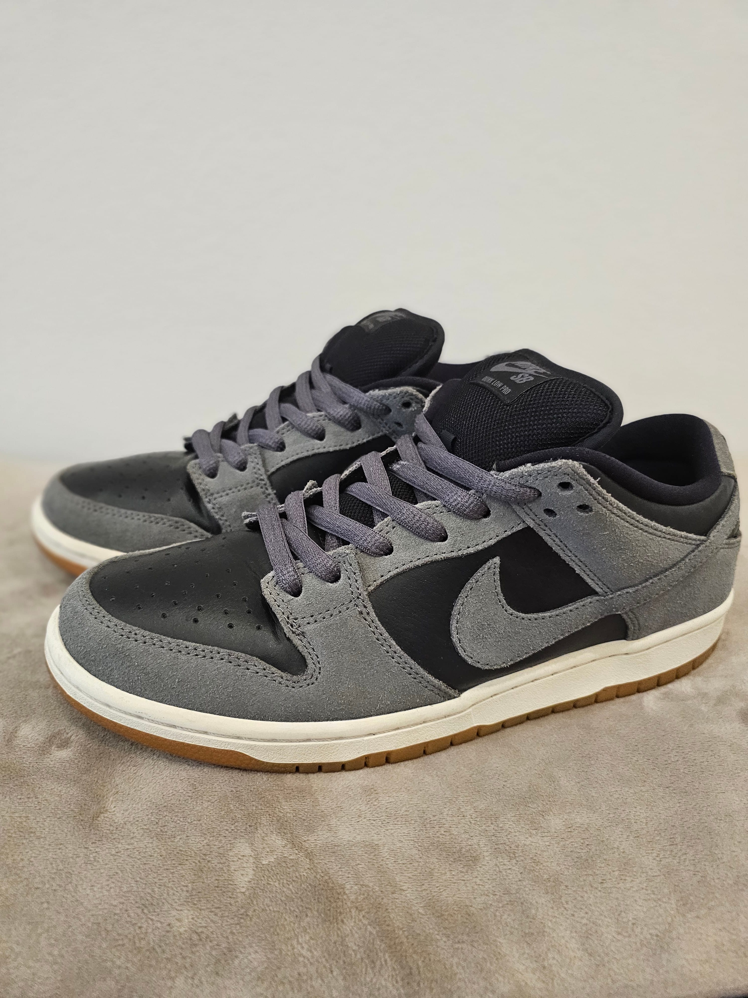 Nike SB Dunk Low "Dark Grey Black Gum"