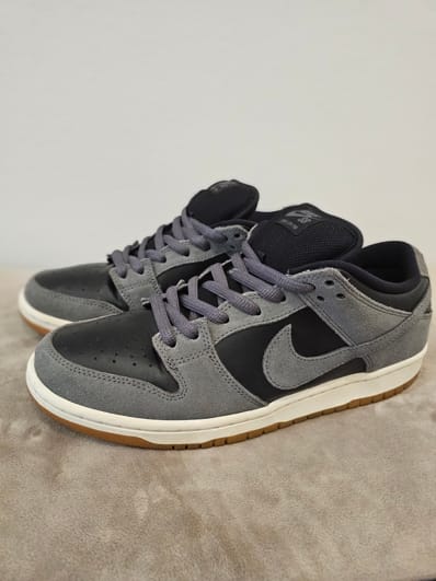 Nike SB Dunk Low "Dark Grey Black Gum"