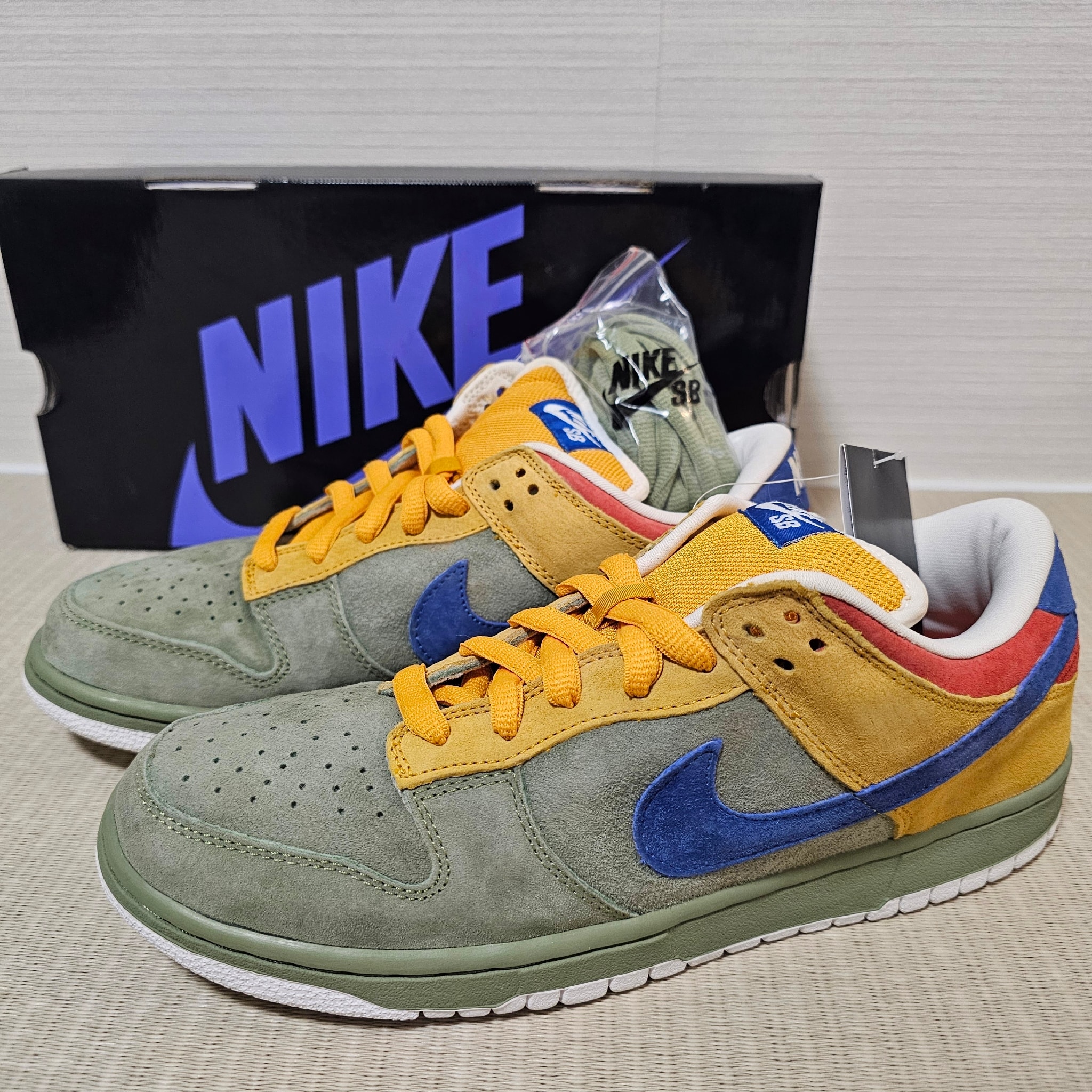 Nike SB Dunk Low "Puff N Stuff"