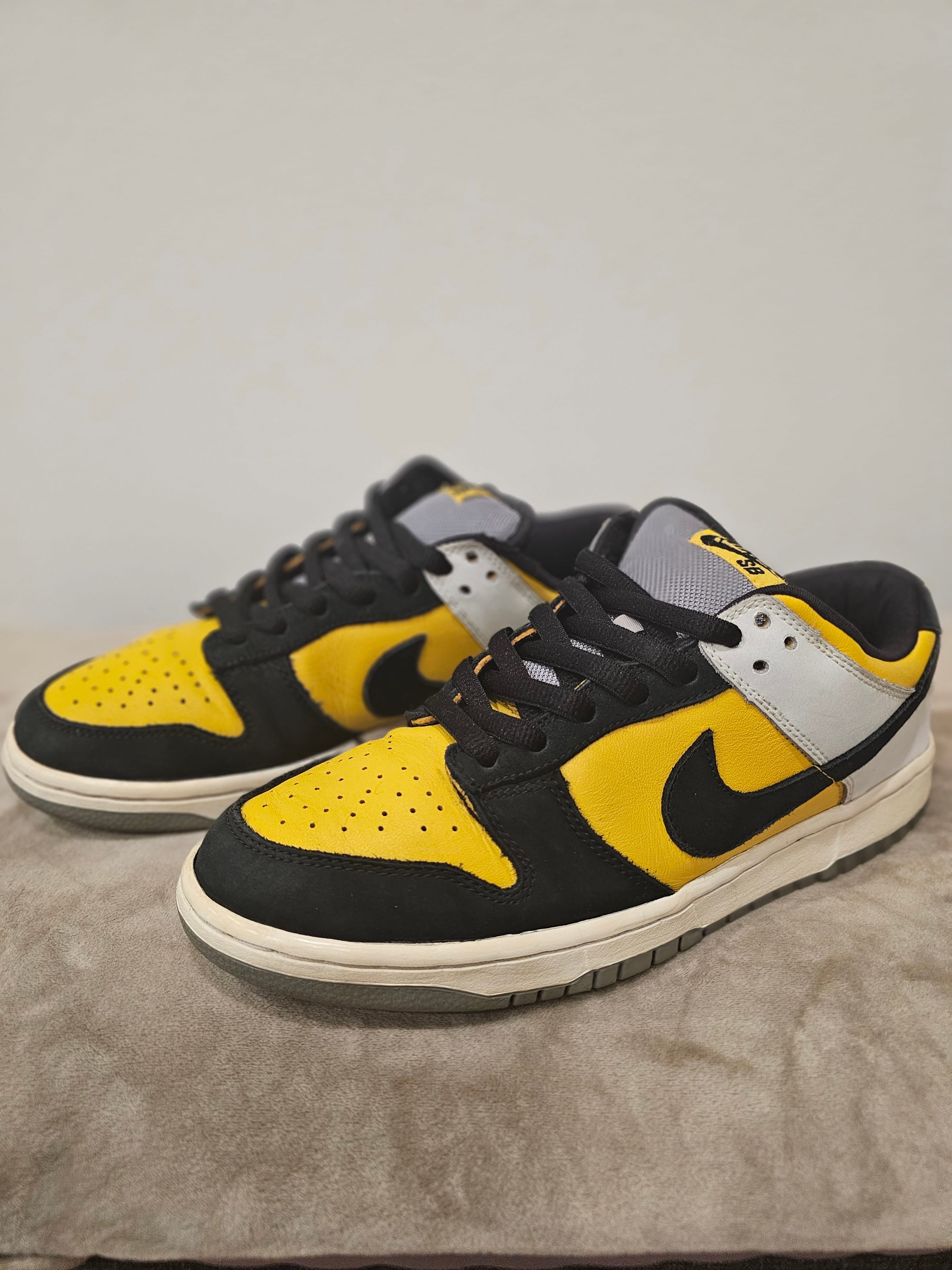 Nike SB Dunk Low Pro "Varsity Maize/Black"