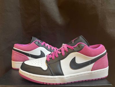 Nike Air Jordan 1 Low "Black/White-Magenta"