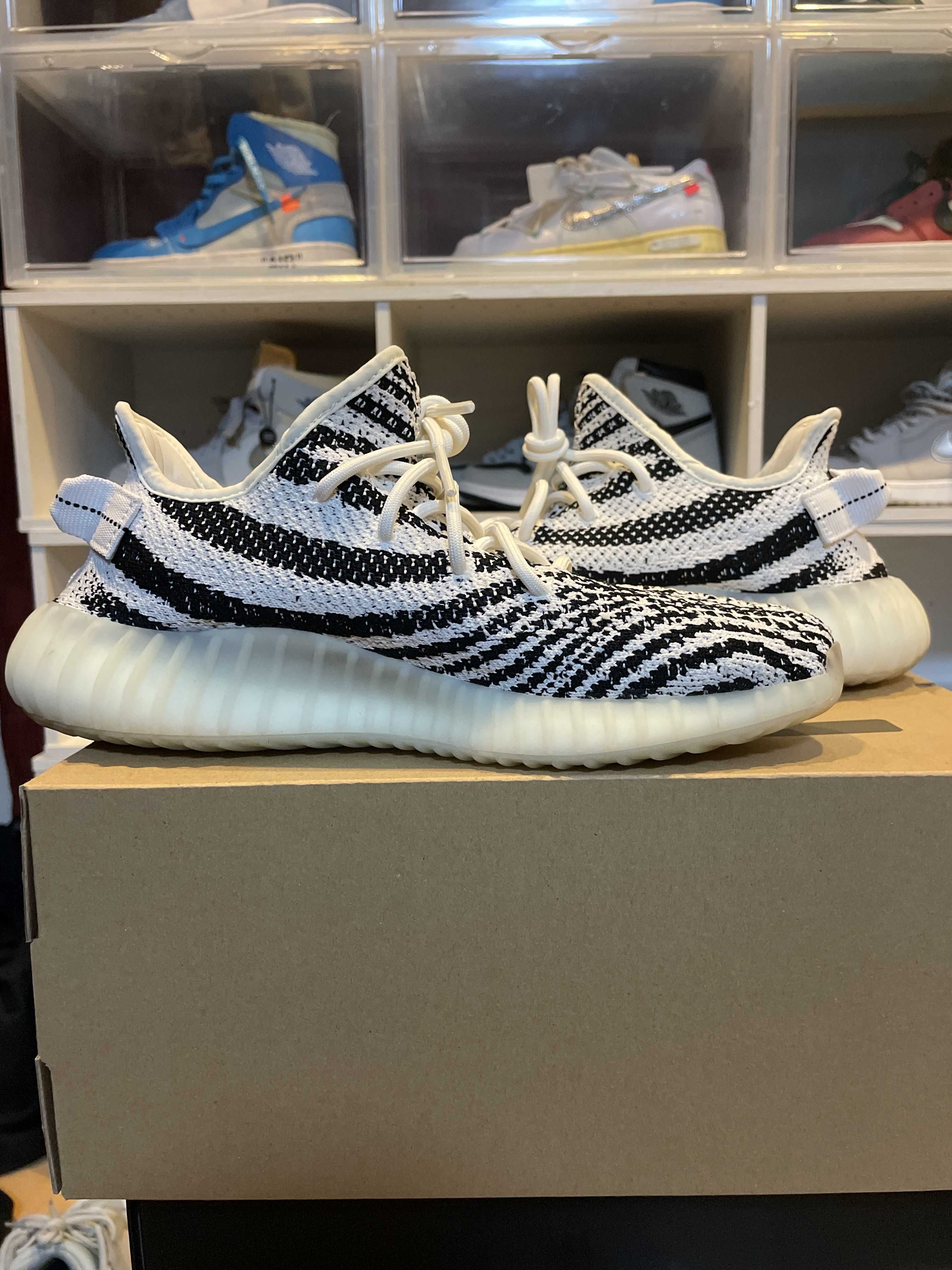 adidas YEEZY Boost 350 V2 "Zebra"