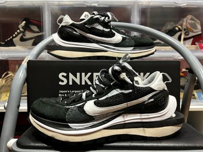 sacai × Nike Vapor Waffle "Black and White"