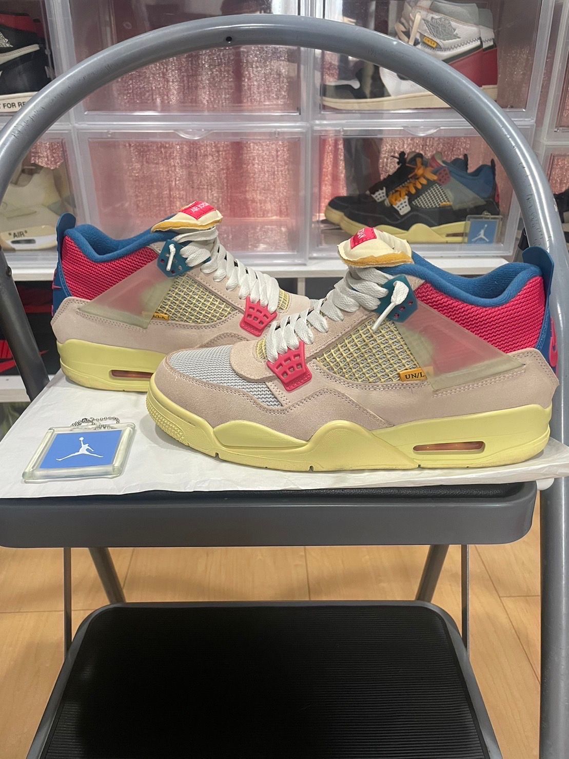 UNION × Nike Air Jordan 4 SP "Guava Ice/Light Fusion Red"