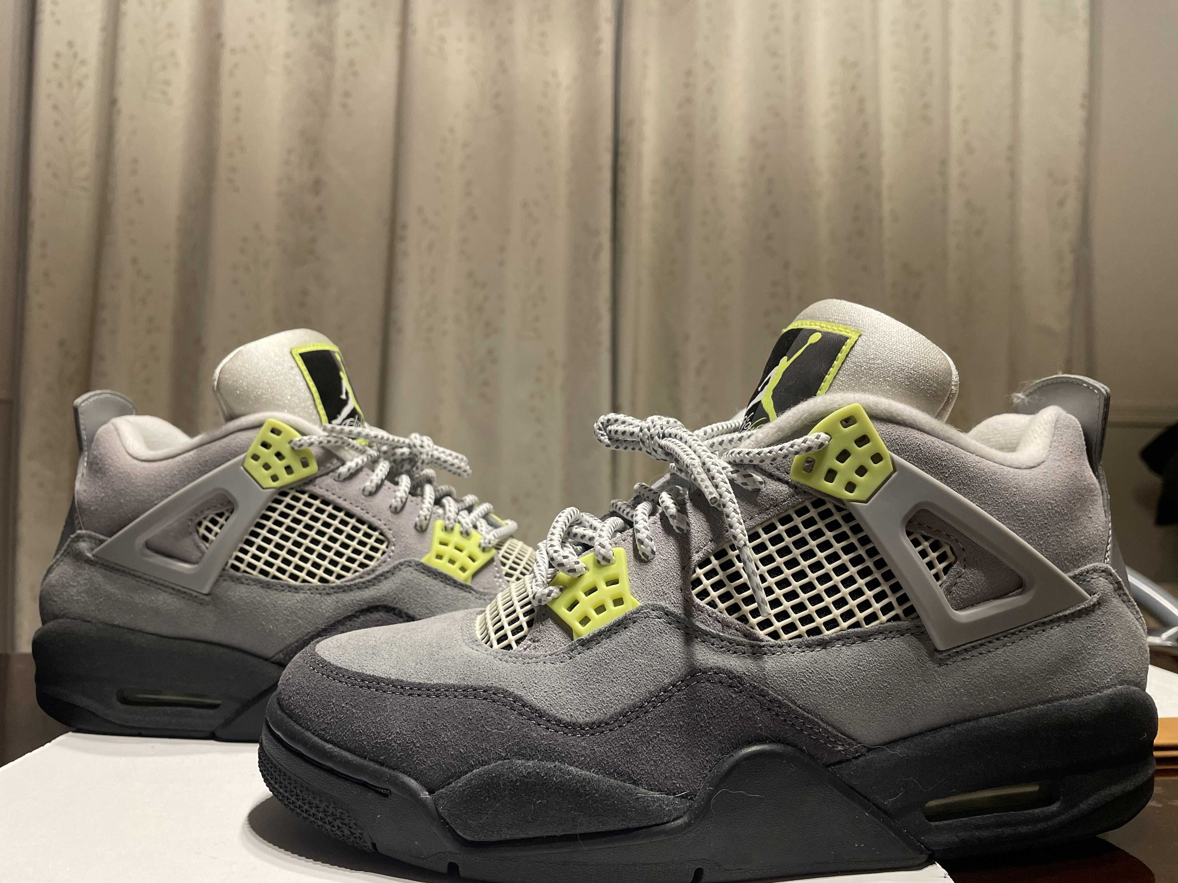NIKE AIR JORDAN 4 RETRO LE "NEON"