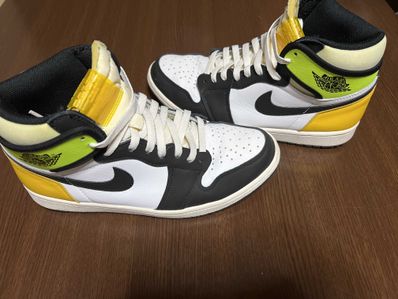 Nike Air Jordan 1 High OG "Volt Gold"