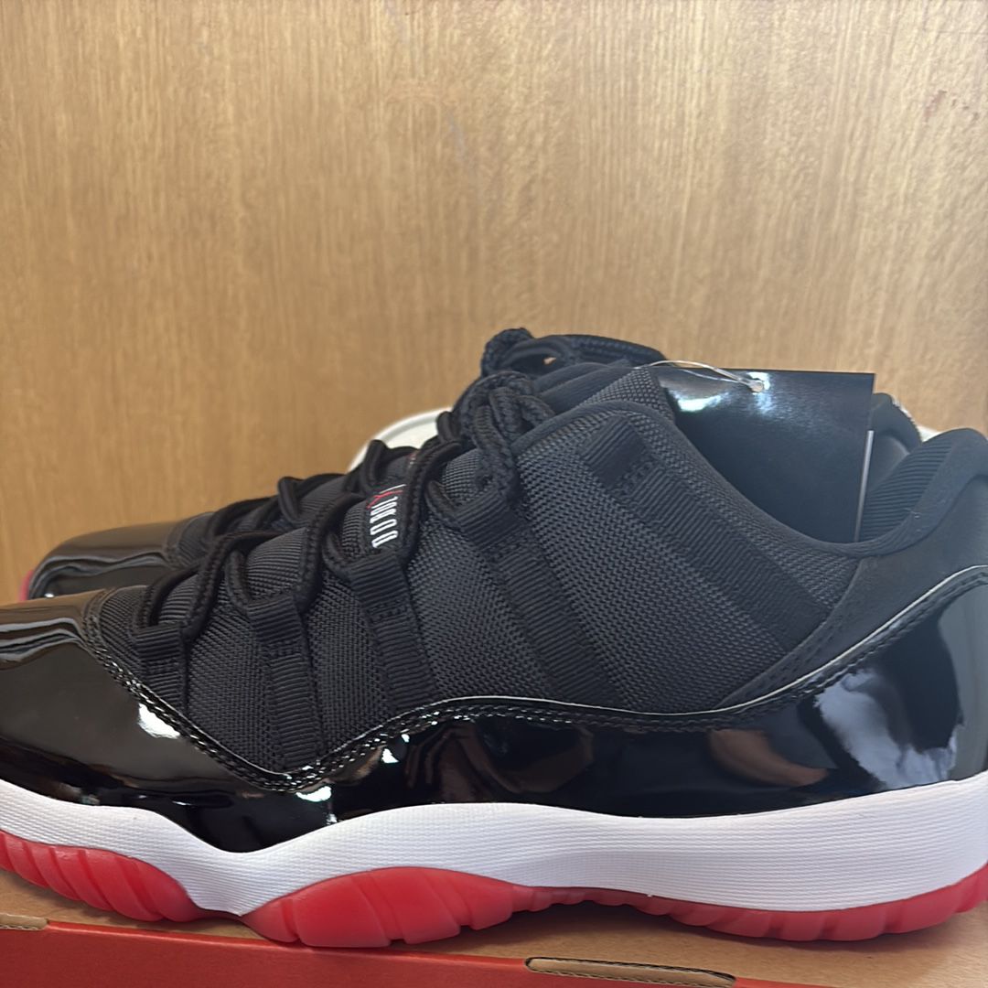 Nike Air Jordan 11 Retro Low "Bred" (2025)