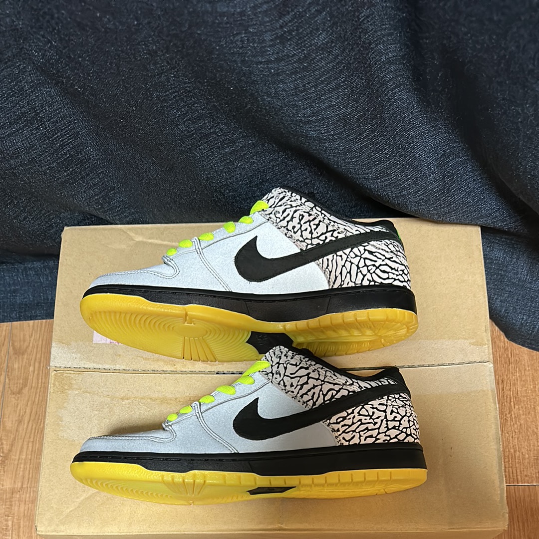 DJ Clark Kent × Nike SB Dunk Low "112"