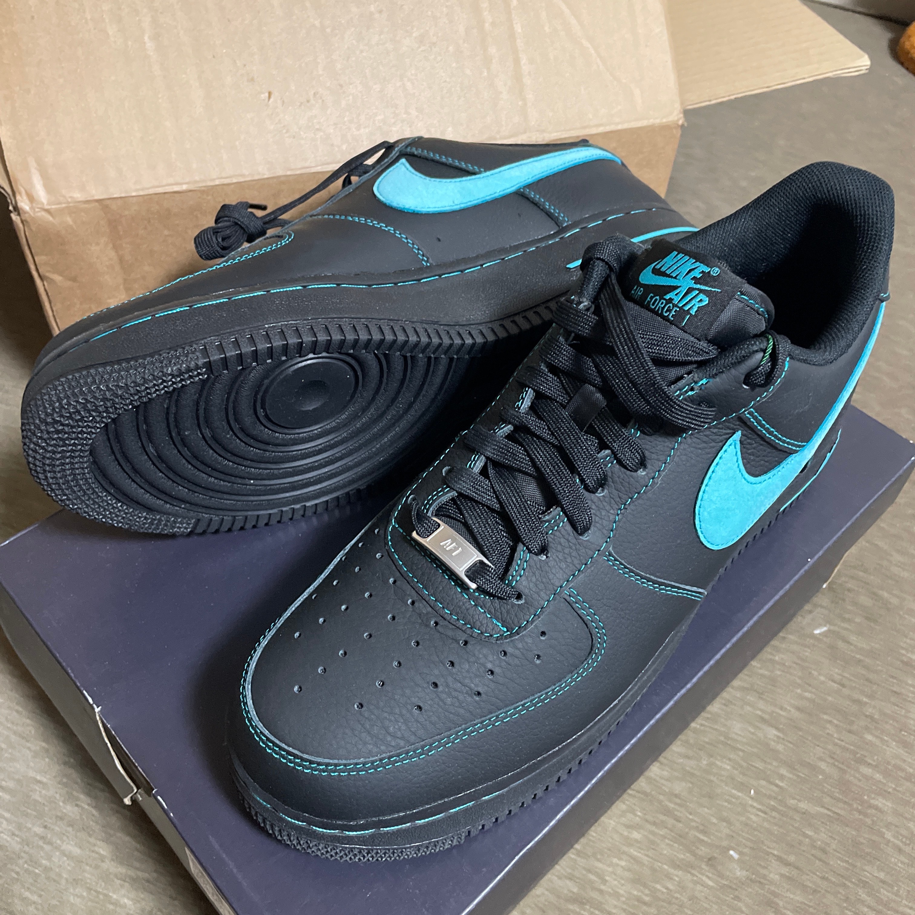 Nike Air Force 1 Low "Black Tiffany"