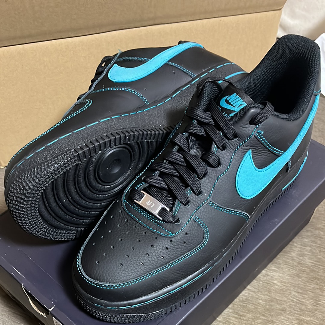 Nike Air Force 1 Low "Black Tiffany"