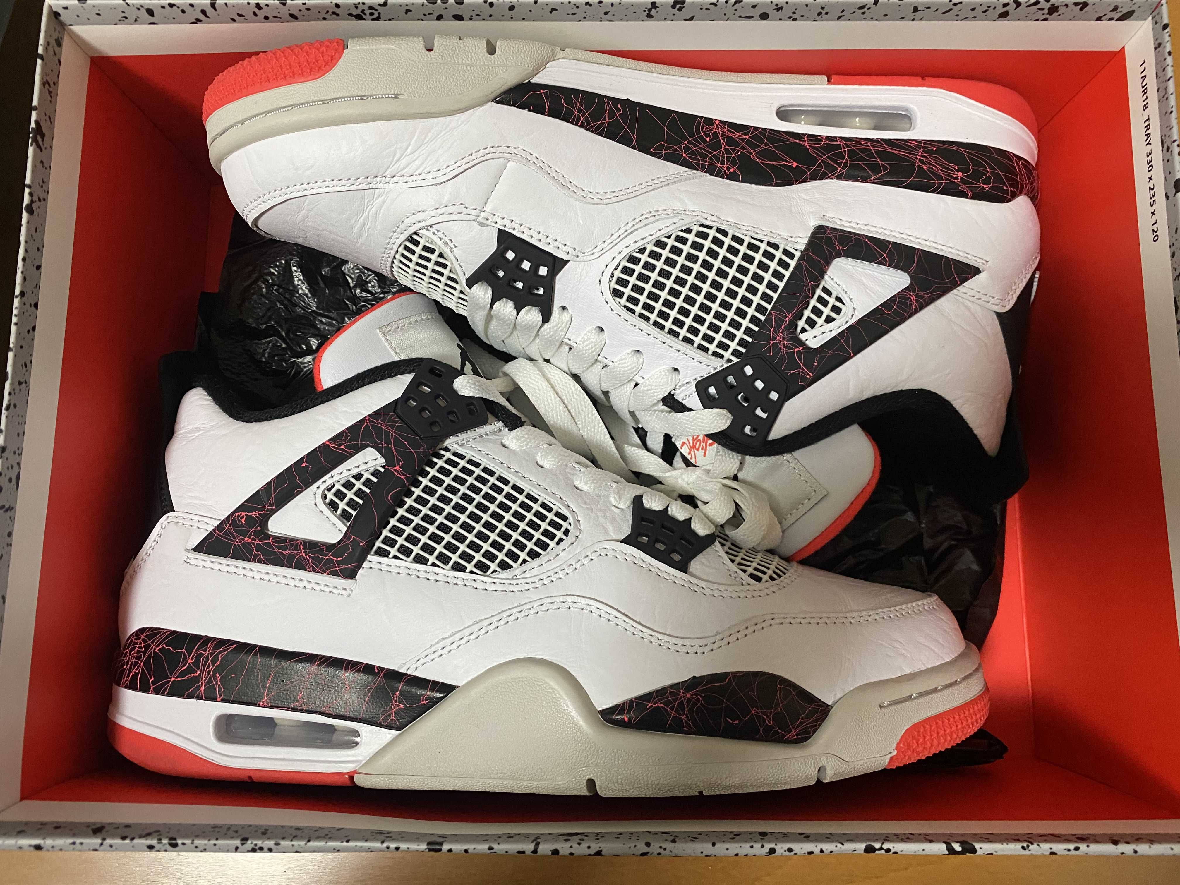 Nike Air Jordan 4 Retro "Flight Nostalgia"