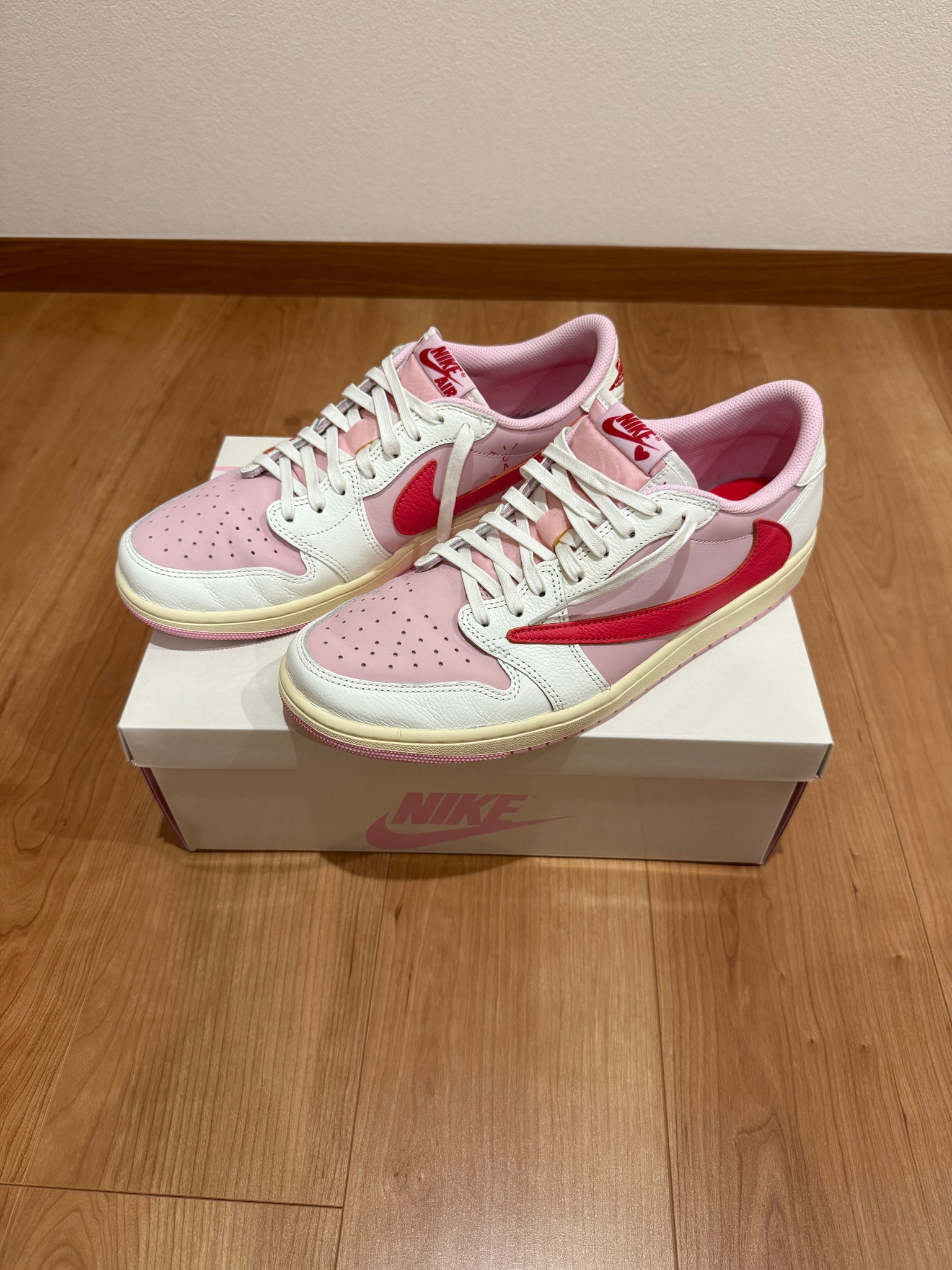 Travis Scott × Nike Air Jordan 1 Retro Low OG "Sail/Tropical Pink"