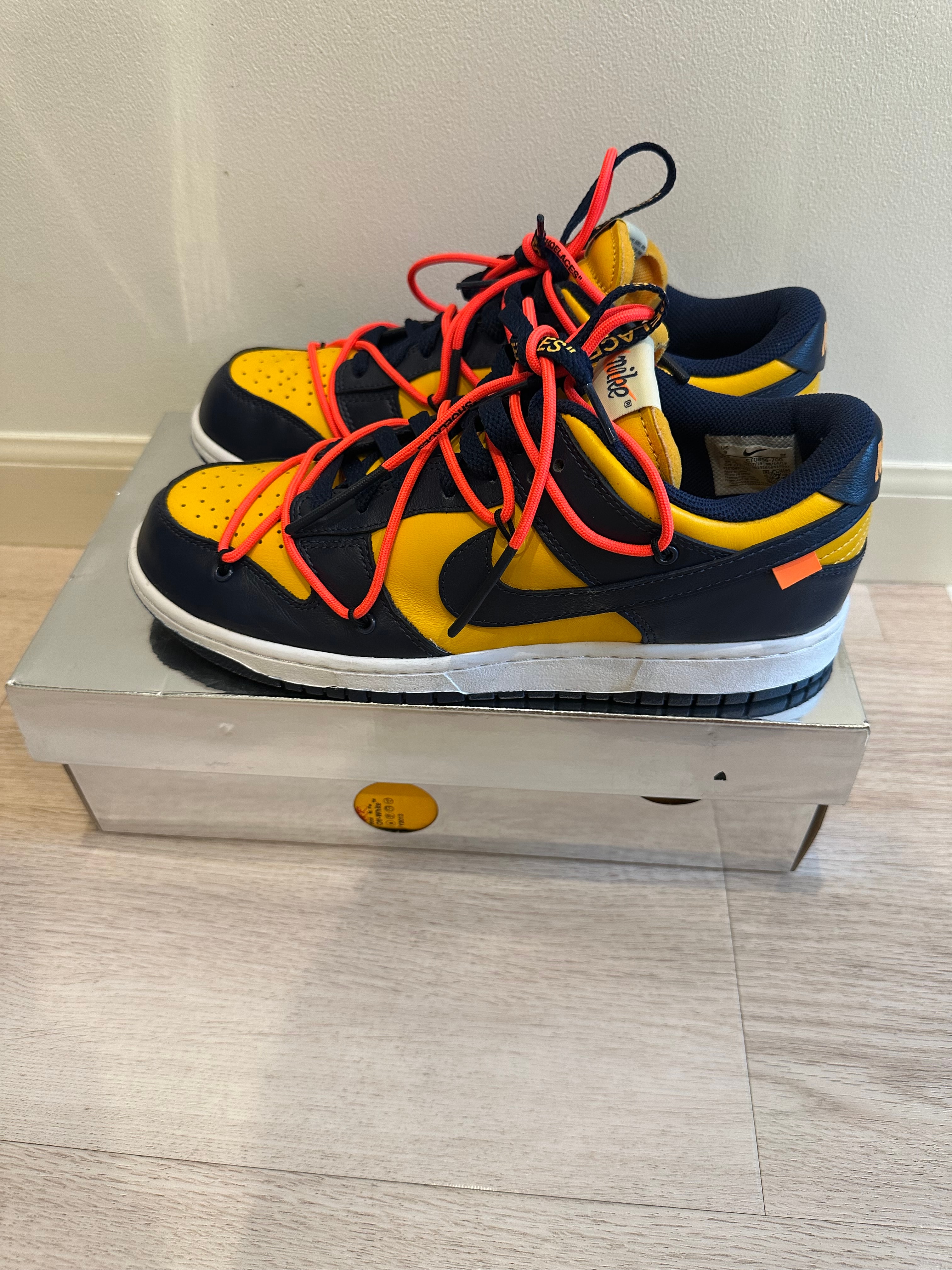 Off-White × Nike Dunk Low  LTHR "University Gold/Midnight Navy/White"