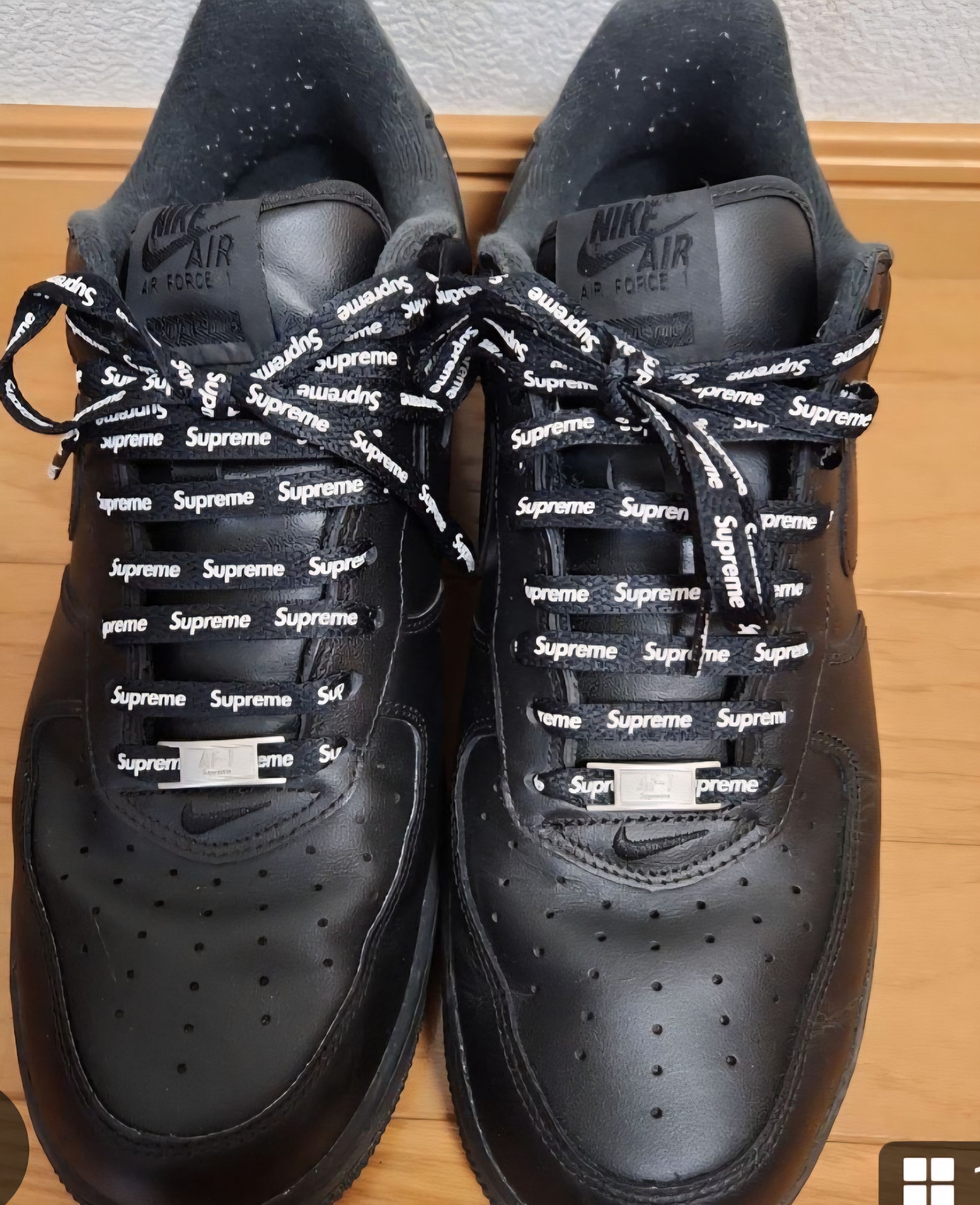 Supreme × Nike Air Force 1 Low "Black"