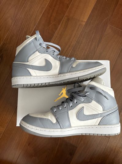 Nike Women's Air Jordan 1 Mid "Grey/Sail"
