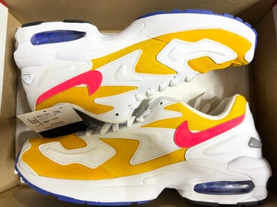 NIKE AIR MAX2 LIGHT UNIVERSITY GOLD FLASH CRIMSON