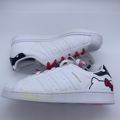 Hello Kitty × adidas Women's Superstar "Footwear White/Bliss Pink"