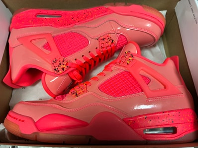 Nike Women's Air Jordan 4 Retro "Hot Punch"