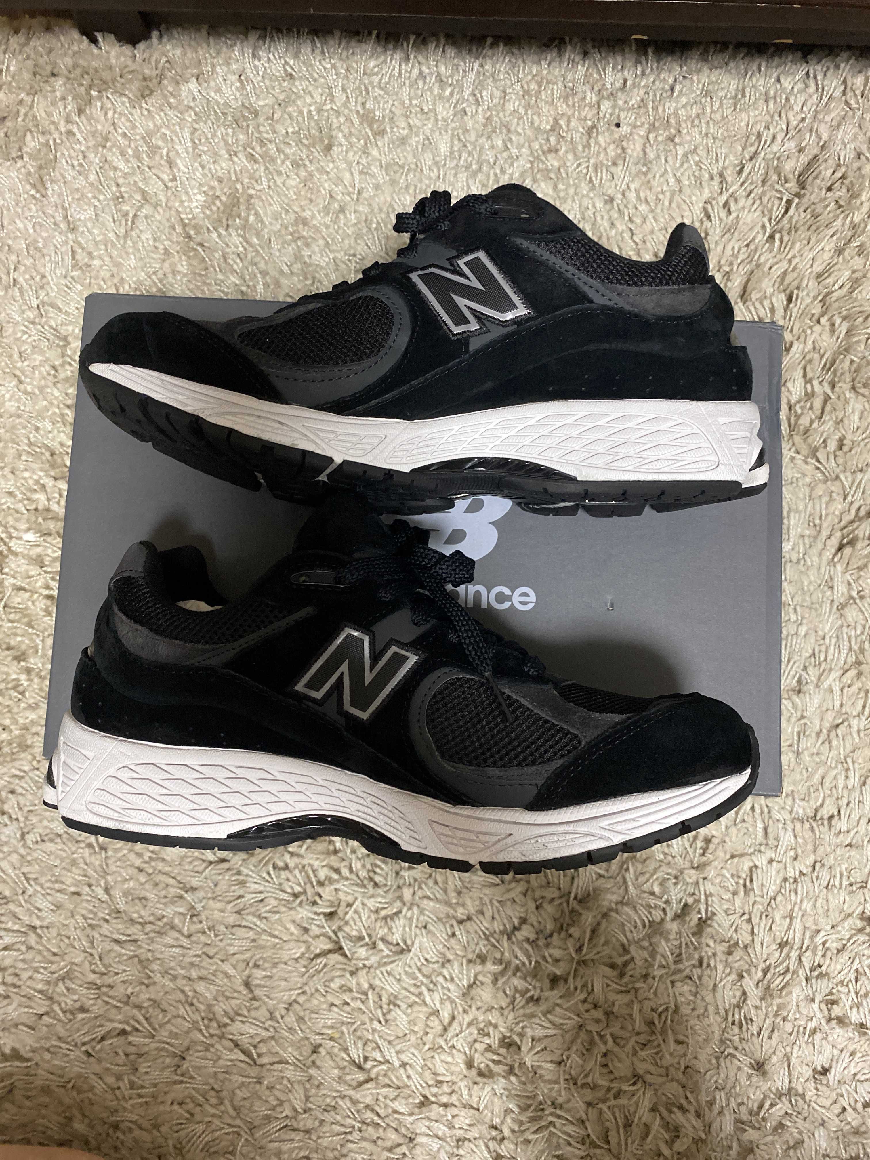 New Balance 2002R "Black Gunmetal"