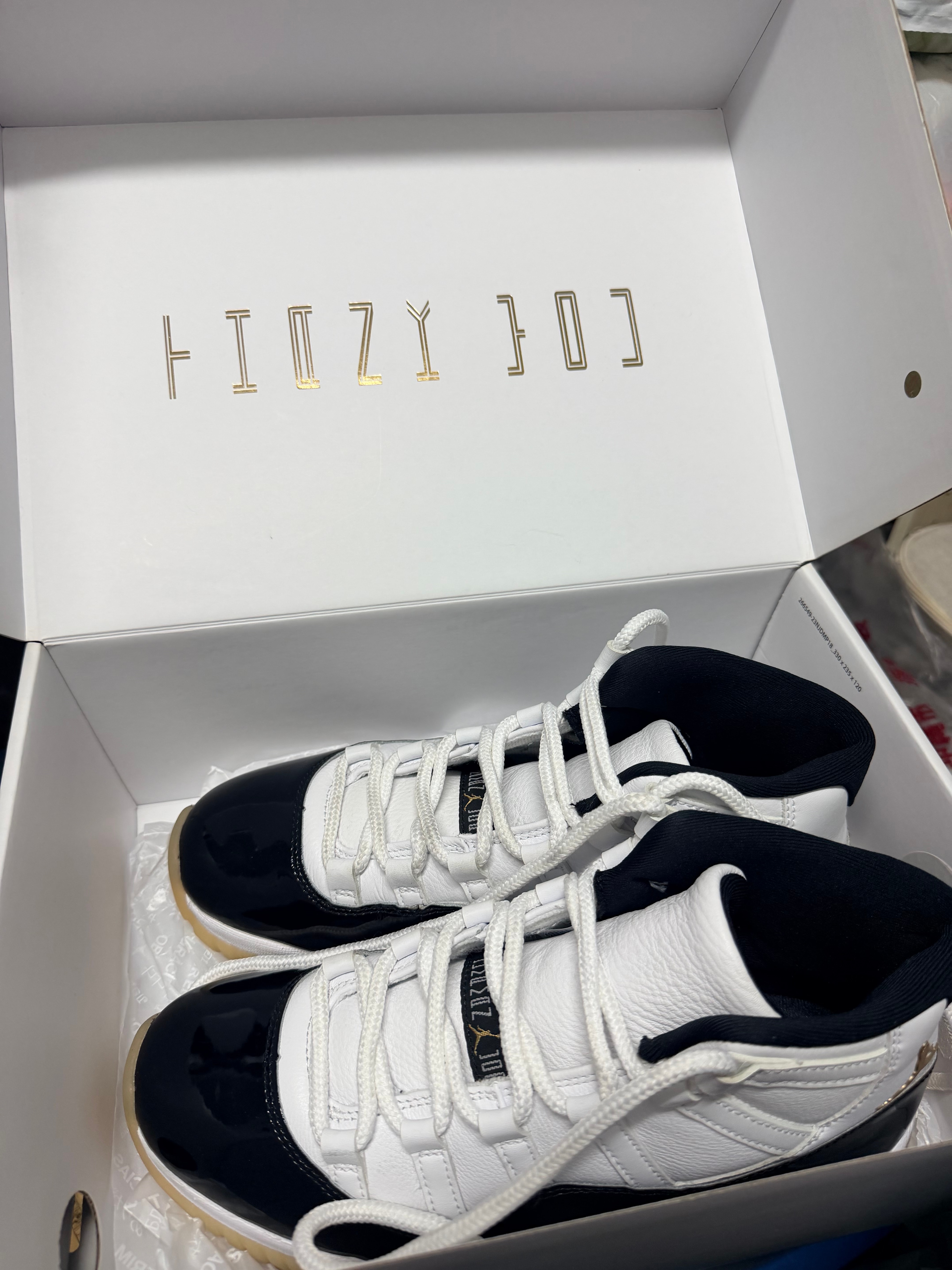 Nike Air Jordan 11 Retro "Gratitude"