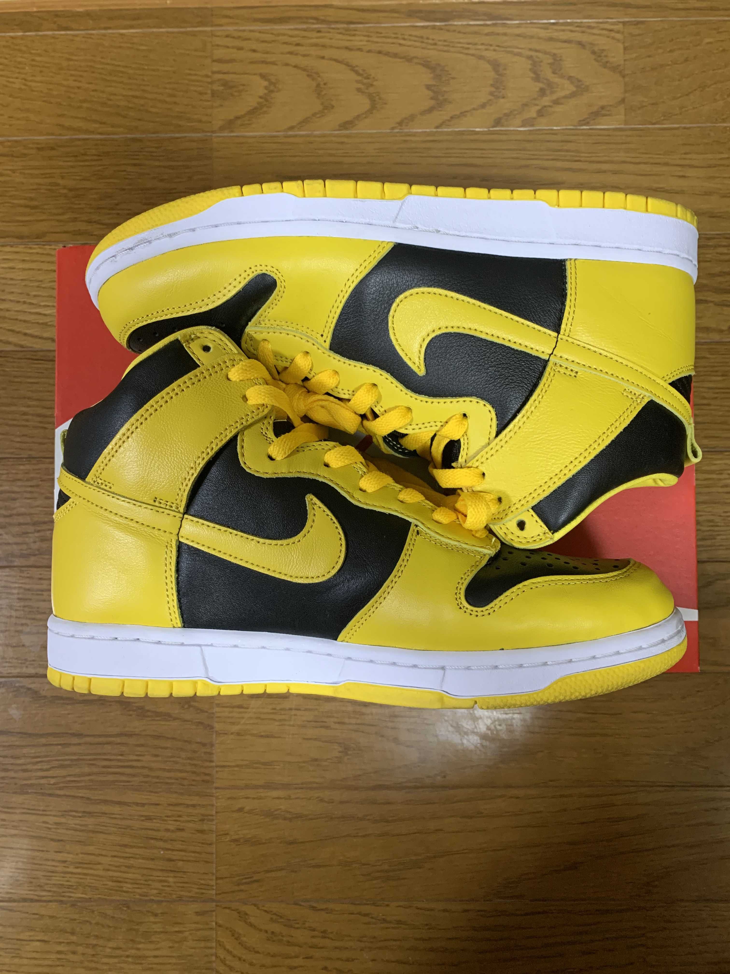 Nike Dunk High "Black/Varsity Maize"