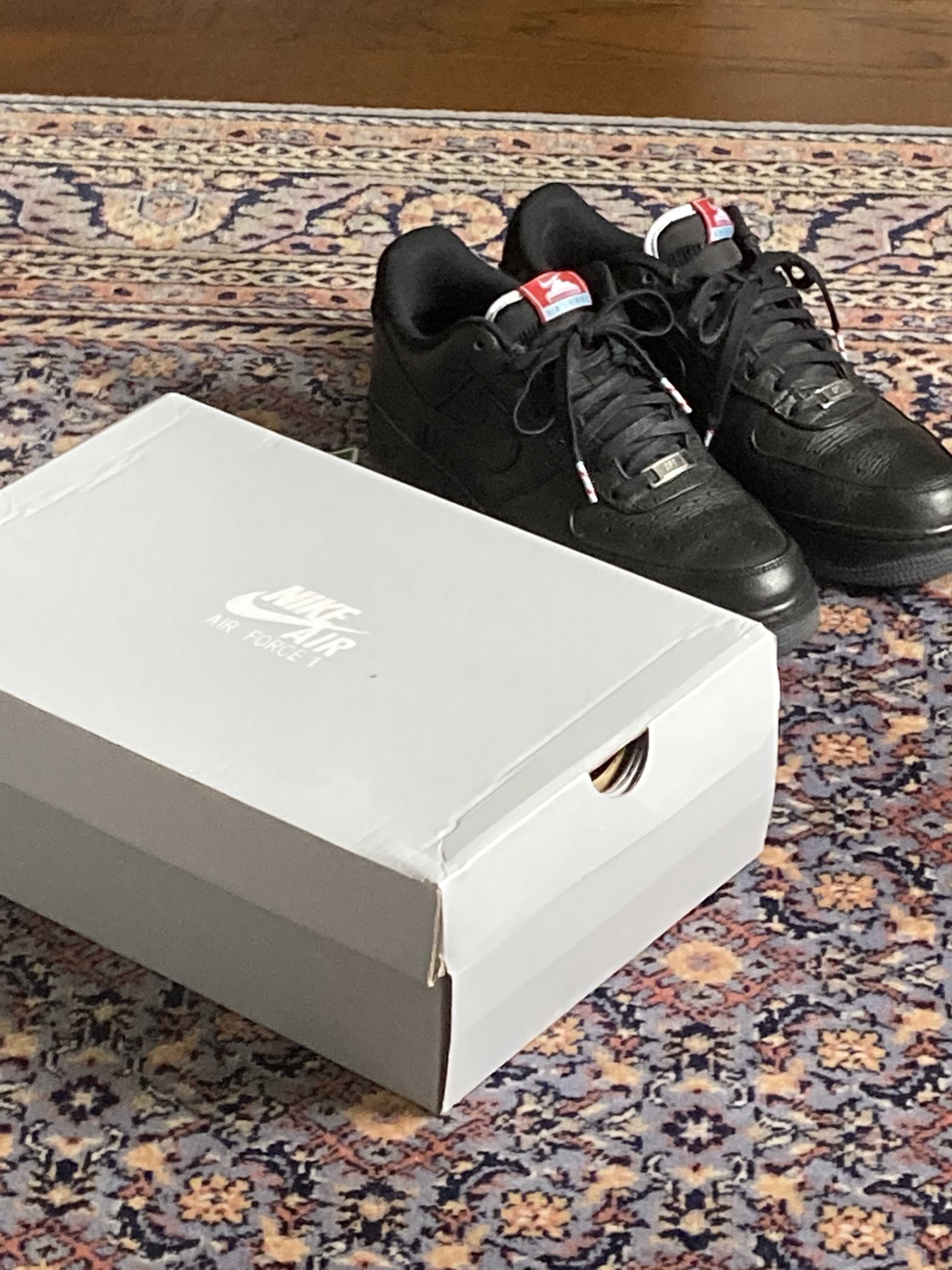 NIKE AIR FORCE 1 LOW CHICAGO (2019)