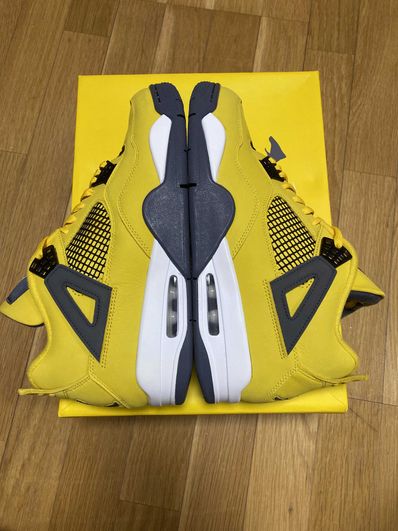 Nike Air Jordan 4 "Tour Yellow"