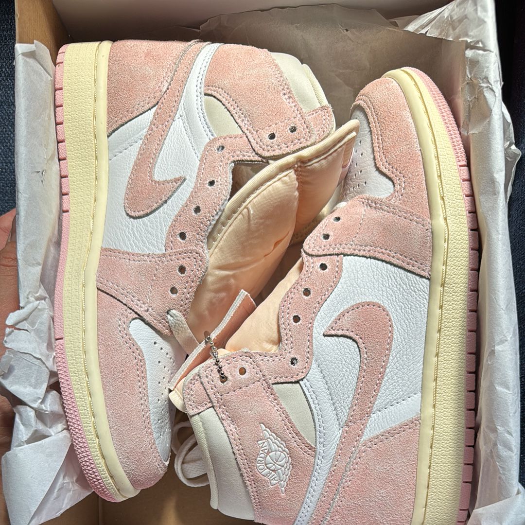 Nike Women's Air Jordan 1 Retro High OG "Washed Pink"