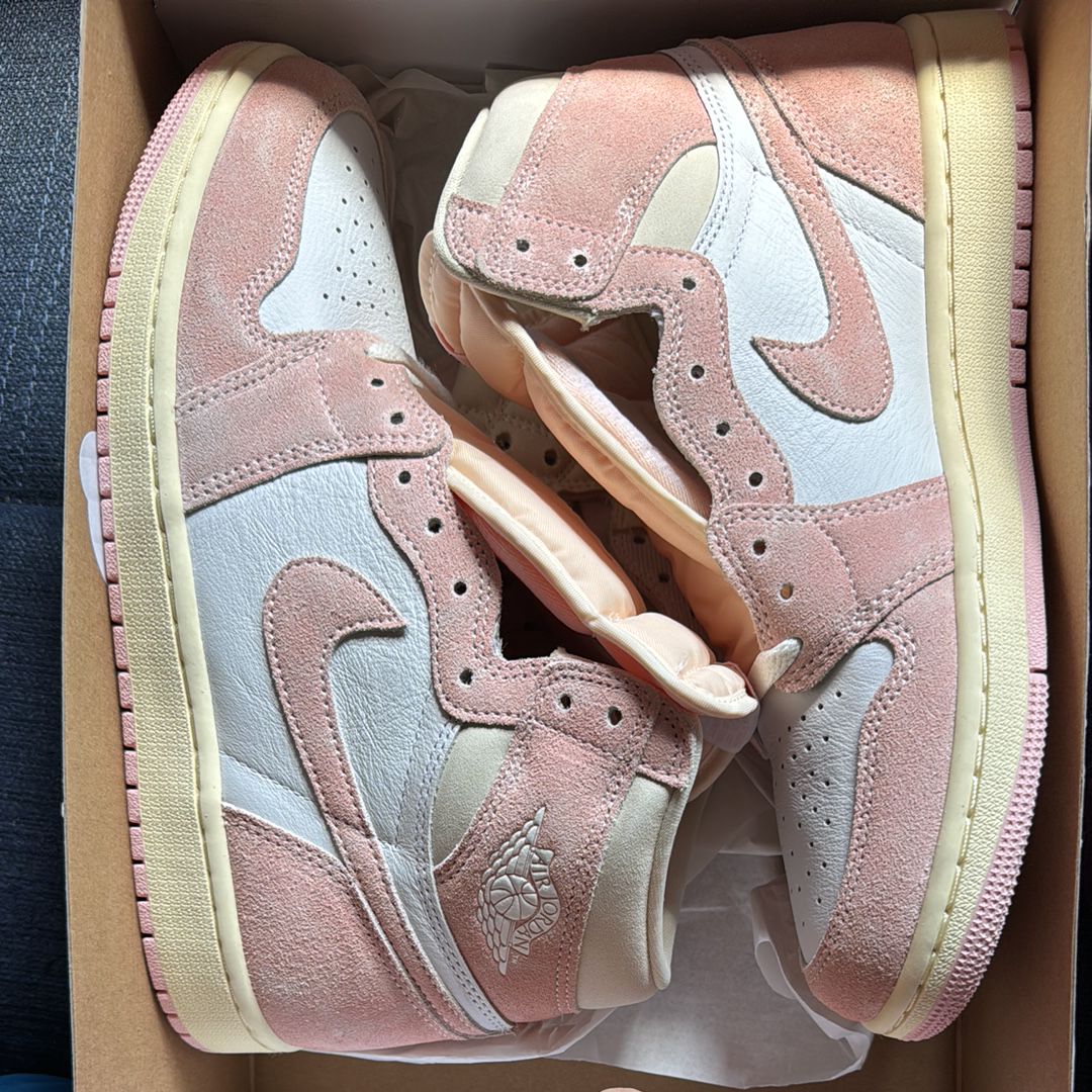 Nike Women's Air Jordan 1 Retro High OG "Washed Pink"