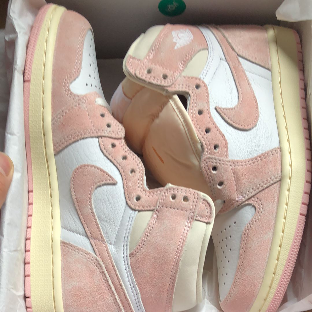 Nike Women's Air Jordan 1 Retro High OG "Washed Pink"