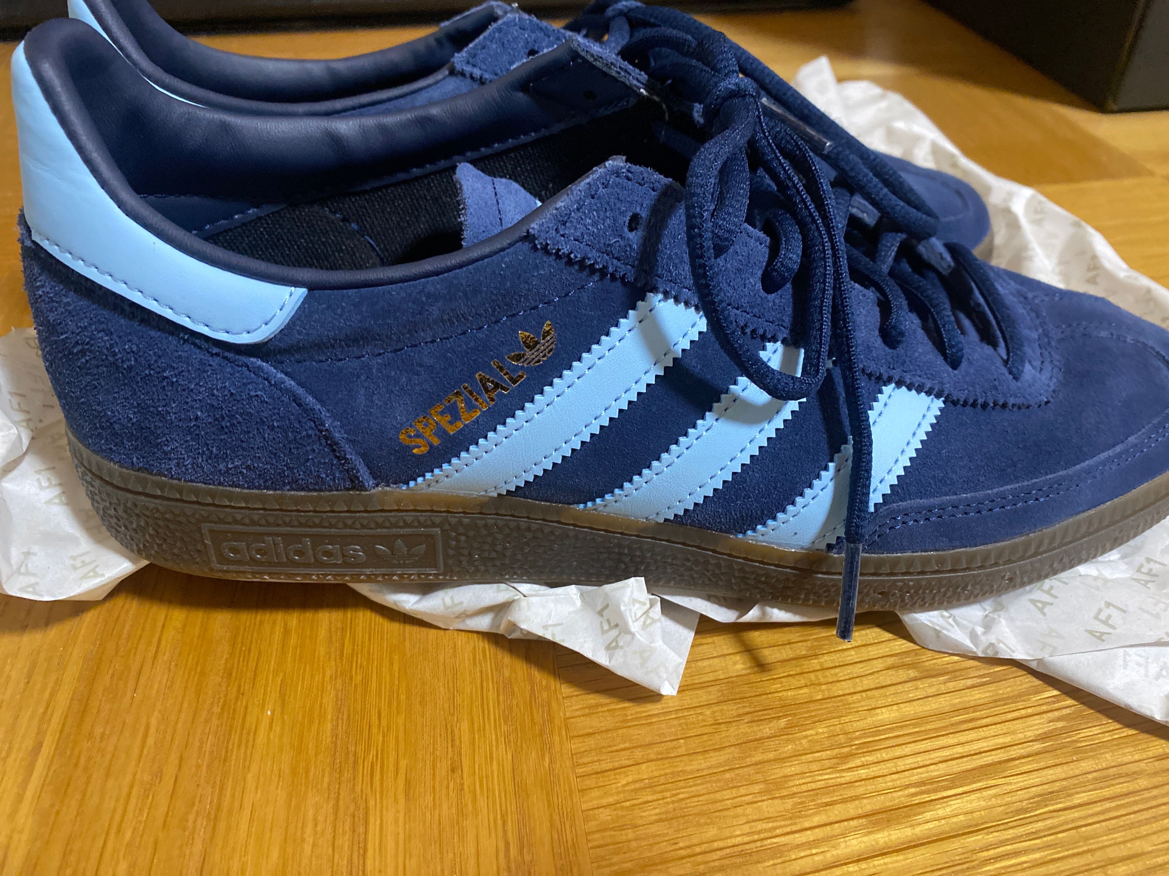 adidas Handball Spezial "College Navy/Clear Sky"